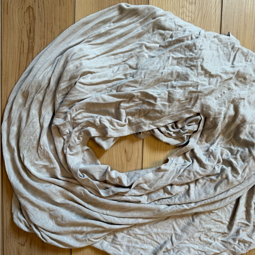 Solly baby breast-feeding cover